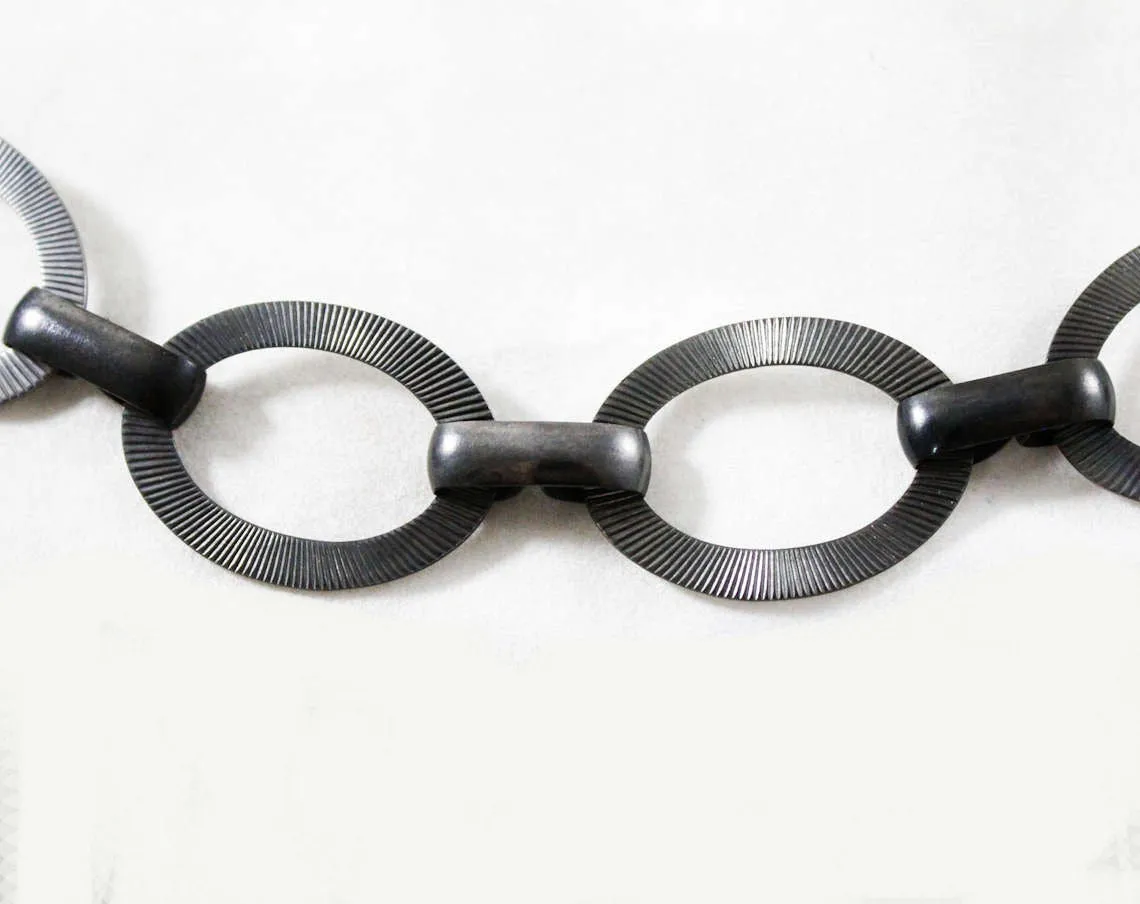 Antiqued Silver Chain Link Belt - Size 6 to 14 - Small Medium Large - Chic Modernist 1960s Design - Pewter Gray Metal - Deadstock Chainlink