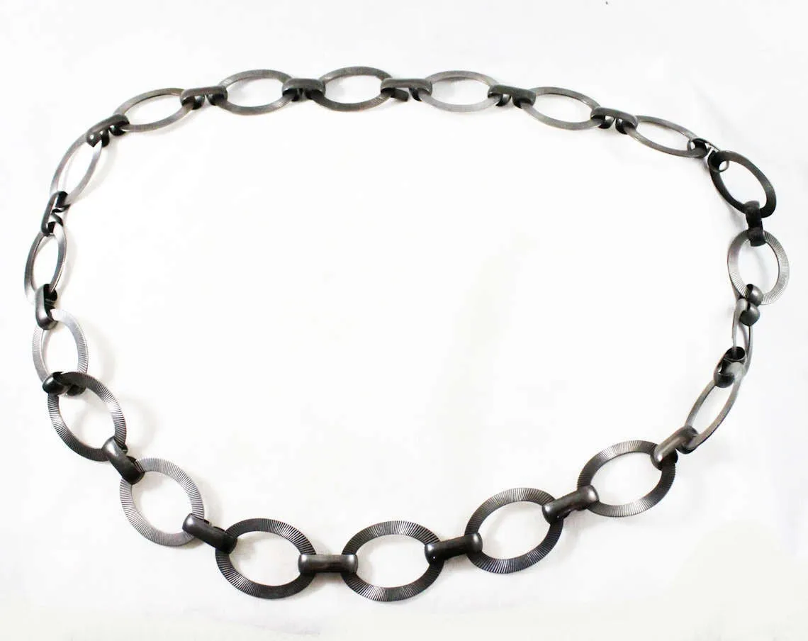 Antiqued Silver Chain Link Belt - Size 6 to 14 - Small Medium Large - Chic Modernist 1960s Design - Pewter Gray Metal - Deadstock Chainlink
